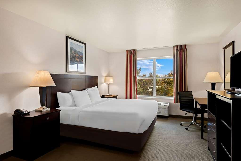 Comfort Inn & Suites Creswell Room photo