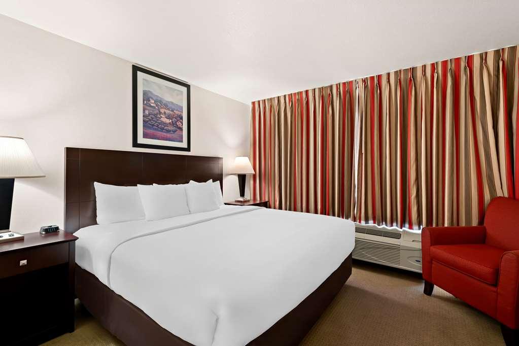 Comfort Inn & Suites Creswell Room photo
